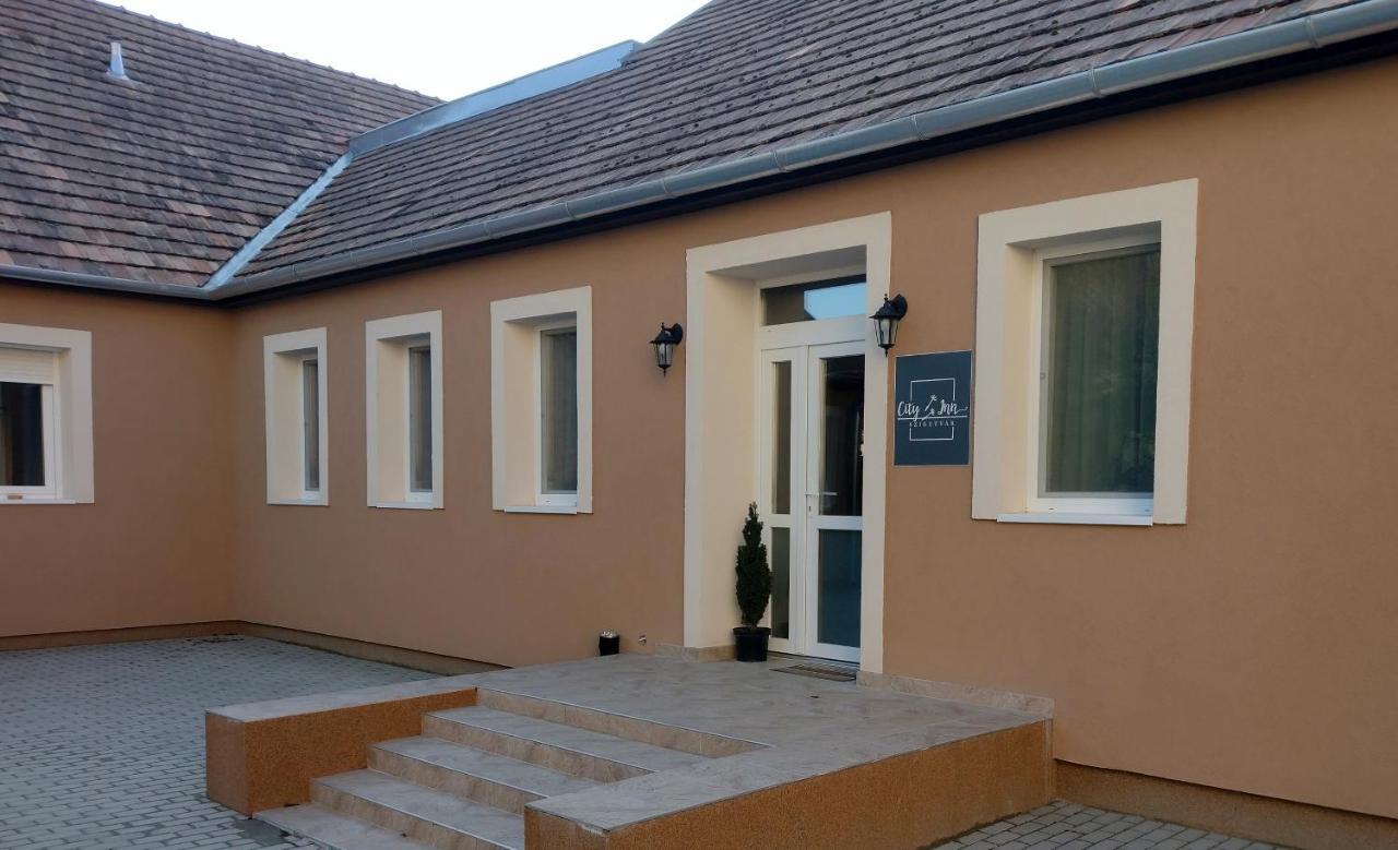 City Inn Szigetvar Bagian luar foto